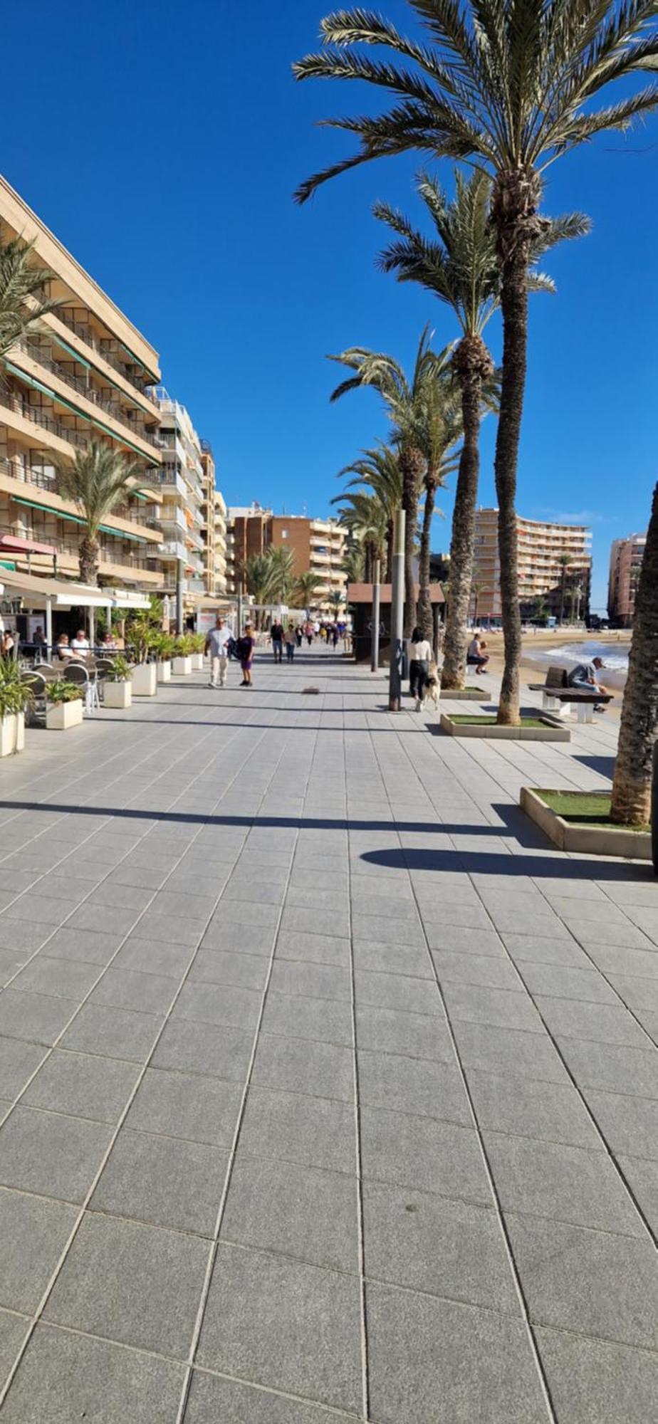 Apartments On The Beach In Torrevieja Kültér fotó